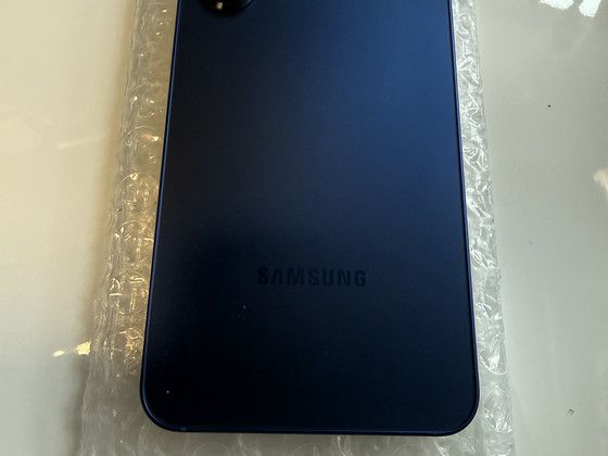 SAMSUNG S25 12/128GB