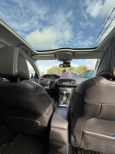 Peugeot 308 THP 115 кВт (11 фото из 12)