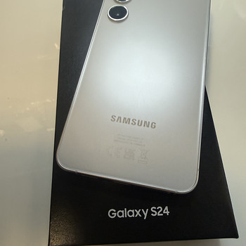 SAMSUNG S24 8/128GB