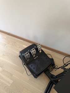 XboxOne+Roolikomplekt (3 foto / 4)