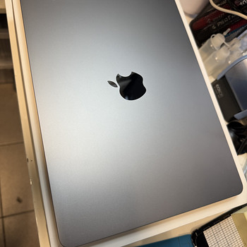 Macbook air 13 M2 8/256GB