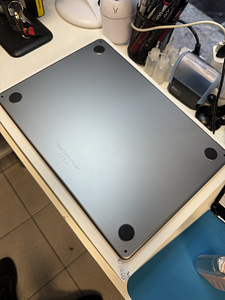 Macbook air 13 M2 8/256GB (3 foto / 9)