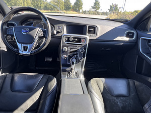Volvo s60 2016. aasta 2.0 147 kW D4 (4 foto / 6)