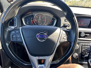 Volvo s60 2016. aasta 2.0 147 kW D4 (6 foto / 6)