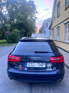Audi A6 (2 фото из 7)