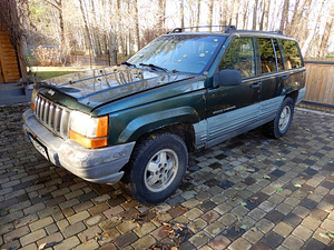 Jeep Grand Cherokee Laredo 4.0 131kW (2 foto / 4)