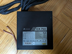 Subwooferi toiteplokk corsair cx750 750w (2 foto / 3)