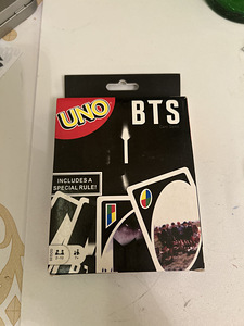 Uno BTS (1 foto / 2)