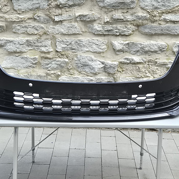 Skoda Octavia A8 varuosad — kaitseraud, valgustus ja kereosa