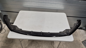 Skoda Octavia A8 varuosad — kaitseraud, valgustus ja kereosa (4 foto / 10)