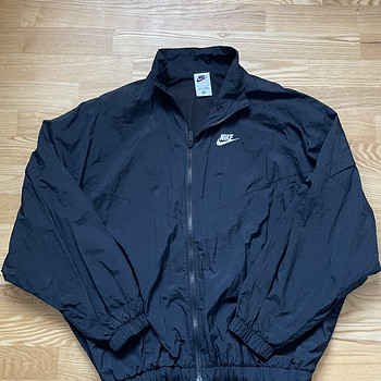 Nike tuulejope