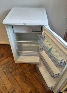BEKO Холодильник (4 фото из 8)