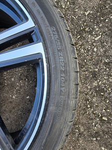 Veljed rehvidega Volvo XC90 275/35/22 (3 foto / 7)