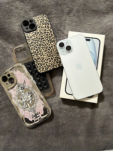 iPhone 15 (7 foto / 7)