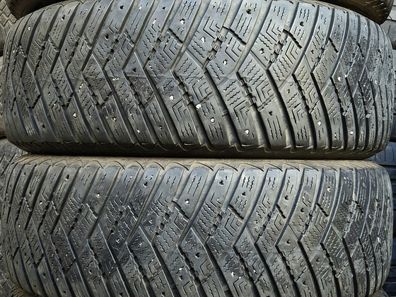 R18 Goodyear M+S 225/60/18 - установка
