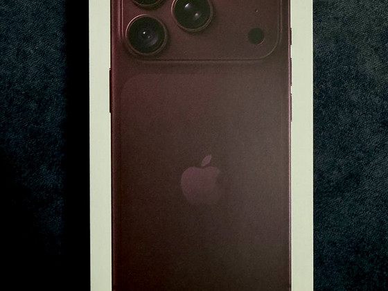iPhone 18 Pro 512gb Burgundy
