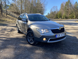 Skoda Superb Scout 4x4 Manual (2 фото из 8)