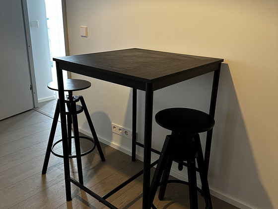 Барный стол IKEA RÖNNINGE и 2 барных стула DALFRED