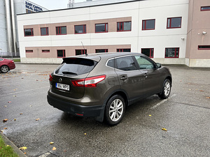 Nissan Qashqai (5 фото из 8)