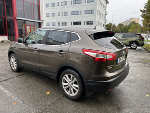 Nissan Qashqai (6 фото из 8)