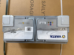 Aku Varta Silver Dynamic AGM 105Ah 950A (H15 / A (2 foto / 3)
