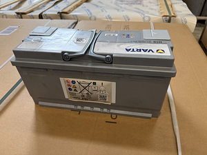 Aku Varta Silver Dynamic AGM 105Ah 950A (H15 / A (3 foto / 3)