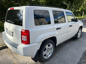 JEEP PATRIOT (4 фото из 11)