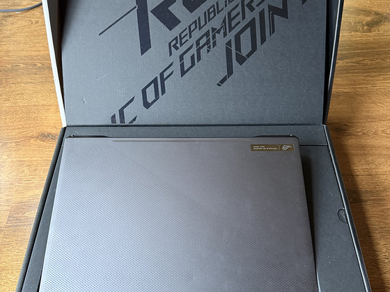 ASUS ROG Zephyrus G15 (GA503QS) — Ryzen 9 / RTX 3080 / 40GB