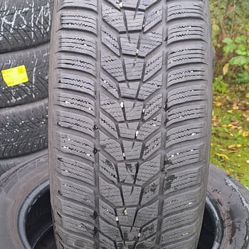 M+S / 235 60 18 / Hankook Winter I*Cept evo3 X