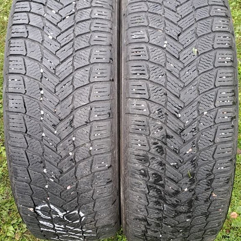 M+S / 235 60 18 / Michelin X-Ice Snow