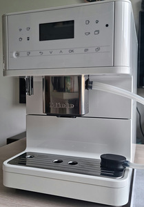 Miele täisautomaatne tippklassi kohvimasin. Uueväärne Garant (1 foto / 4)