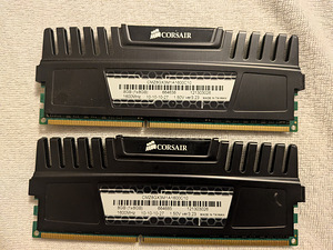 CORSAIR DDR3 16GB (1 foto / 1)