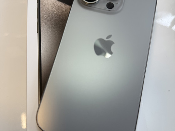 iPhone 15 Pro 256GB