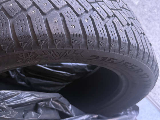 215/22 R17