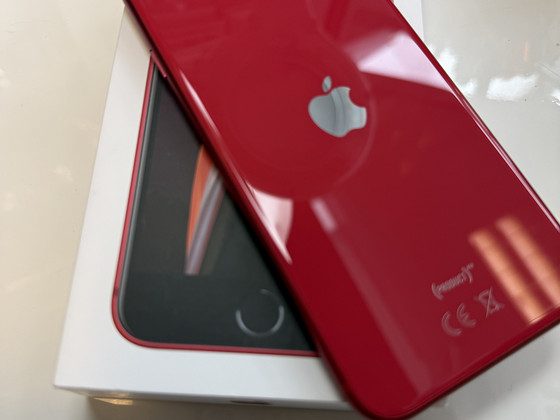 iPhone se 2rd 64GB