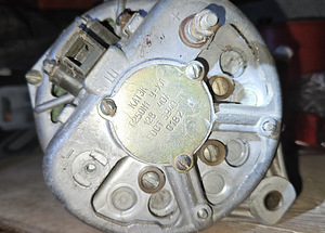 Generaator GAZ-2401 Volga (1 foto / 2)