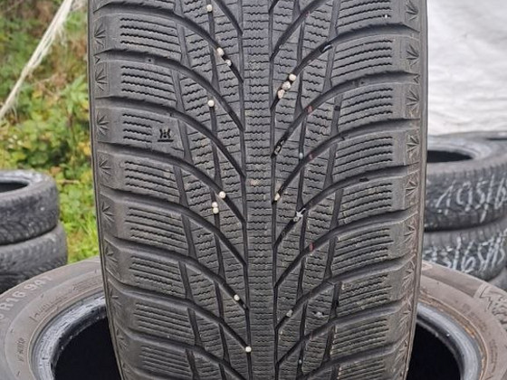 M+S / 205 55 16 / Kumho WinterCraft Ice Wi51