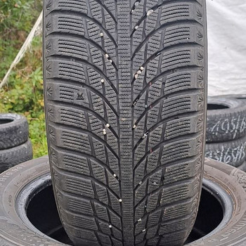 M+S / 205 55 16 / Kumho WinterCraft Ice Wi51
