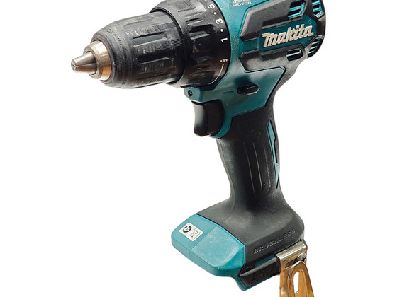Аккумуляторная дрель Makita DDF490 без акку