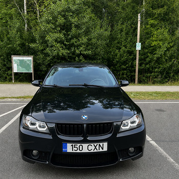 BMW e90 330xi