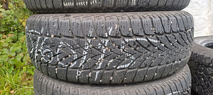 M+S / 185 60 15 / Goodyear ultragrip Ice 2 (3 foto / 3)