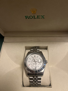 Rolex (2 foto / 3)