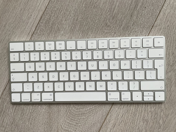 Apple Keyboard