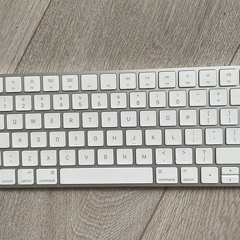 Apple Keyboard