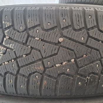 Шипованные шины / 225 55 17 / Pirelli