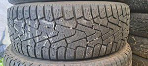 Шипованные шины / 225 55 17 / Pirelli (3 фото из 3)