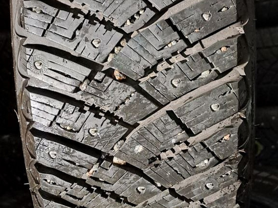 Шипованные шины / 195 65 15 / Goodyear