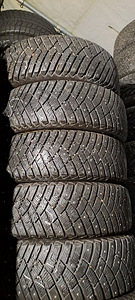 Шипованные шины / 195 65 15 / Goodyear (2 фото из 3)