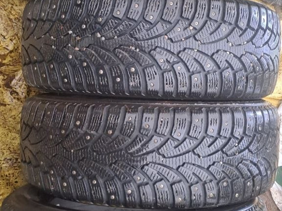 Шипованные шины / 205 55 16 / Bridgestone