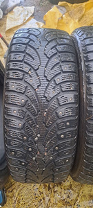 Шипованные шины / 205 55 16 / Bridgestone (2 фото из 2)